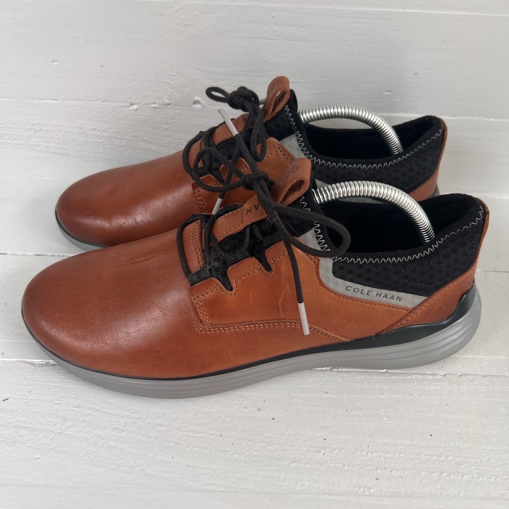 Cole Haan Grand Sport Shoes Men 9.5  M British Tan Leather C30421